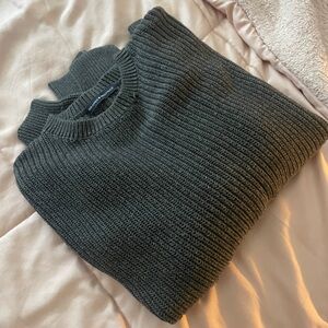 brandy melville grey sweater one size:)